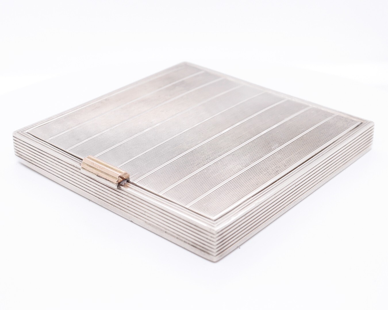 Machine Age David Sutton & Sons English Sterling Silver Engine Turned Compact