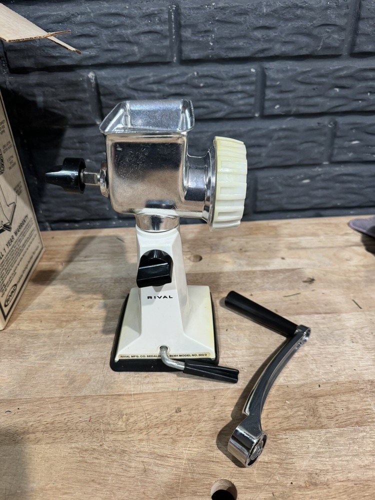 Rival Grind O mat meat grinder White Model 303 READ