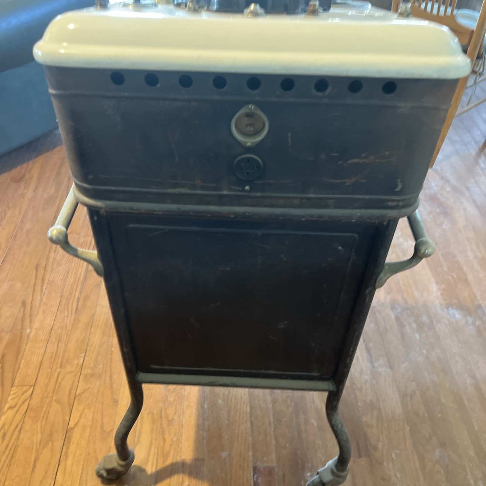 Shock Therapy McIntosh Polysine Generator Quck Medical Device And 4 Drawer Stand