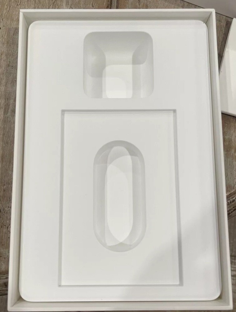 BOX ONLY Original iPad Mini Retail Box with Insert, White, Great Condition