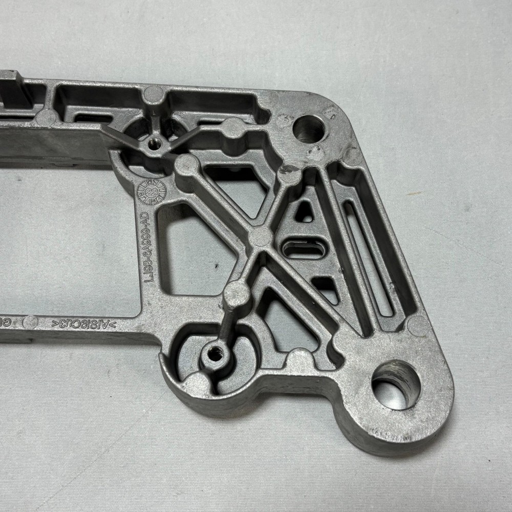 📌 21-25 FORD MUSTANG MACH-E BATTERY PACK CHARGER LEFT SIDE SUPPORT BRACKET OEM