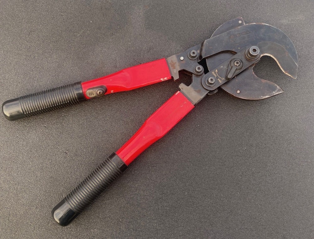 ( Burndy ) Ratcheting Cable , Wire Cutter