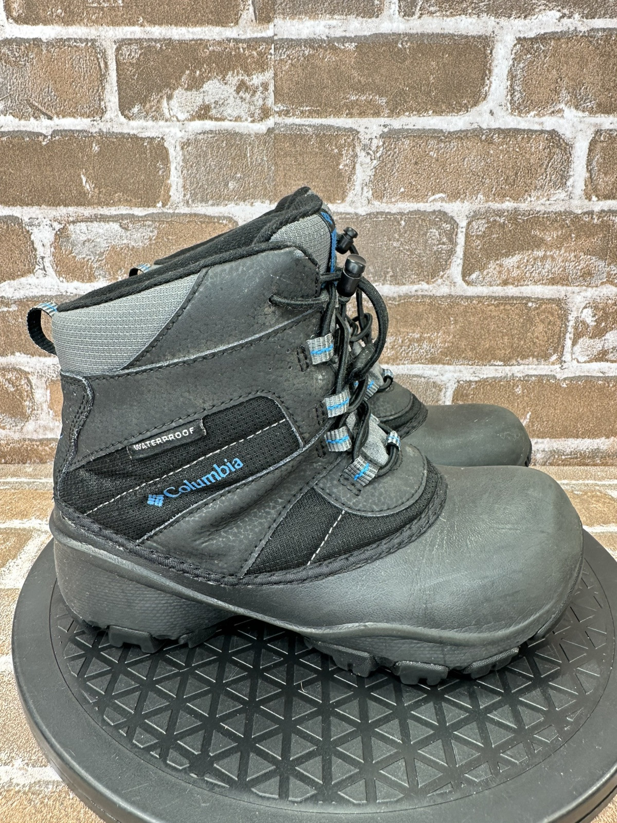 Columbia Rope Tow III Waterproof Snow Boots Black BY1322-010 Boys Youth Size 2