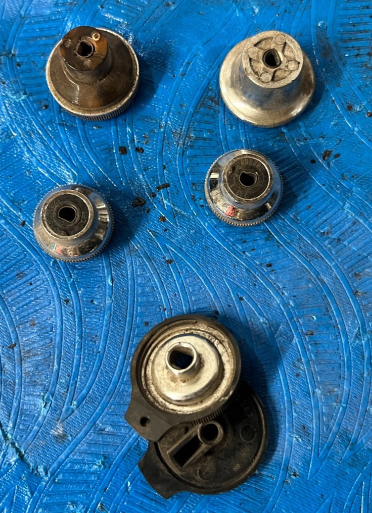 77-85 Oldsmobile Cutlass GM MISC FACTORY RADIO KNOBS 555101 558947 OEM NBL2