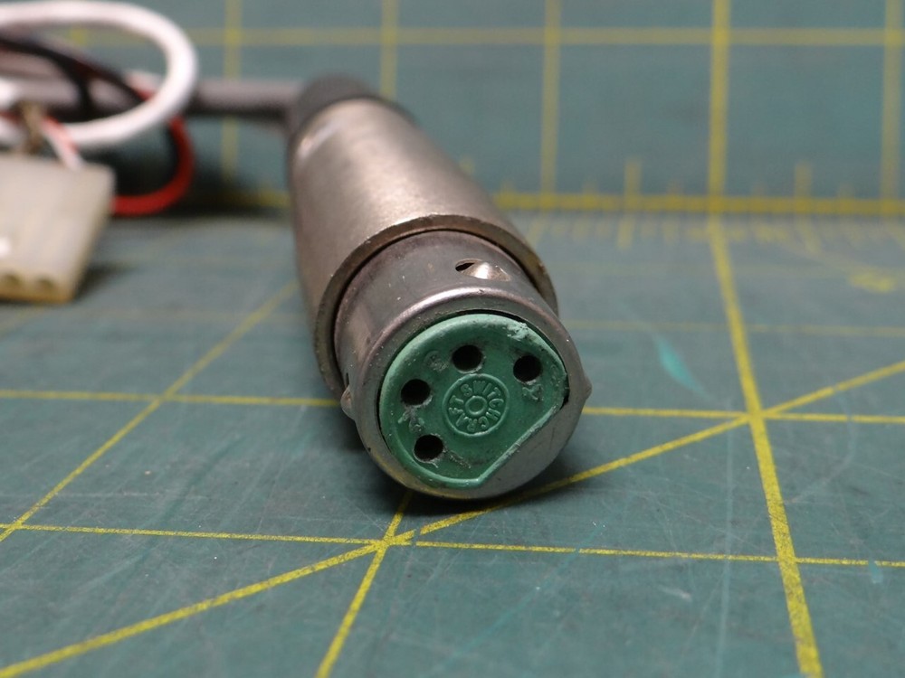 Vascar Connector Cable 4 Pin Switchcraft XLR to Molex