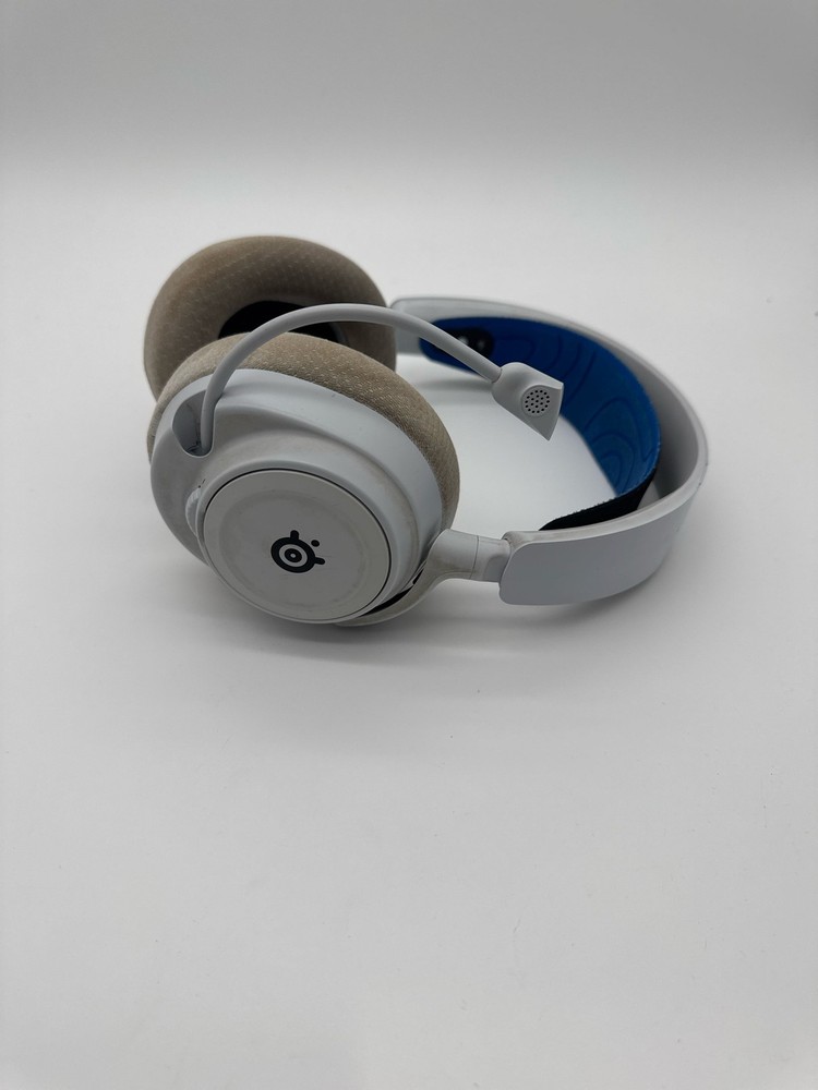 SteelSeries Arctis Nova 7P Wireless Gaming Headset Bluetooth PS5 PC White