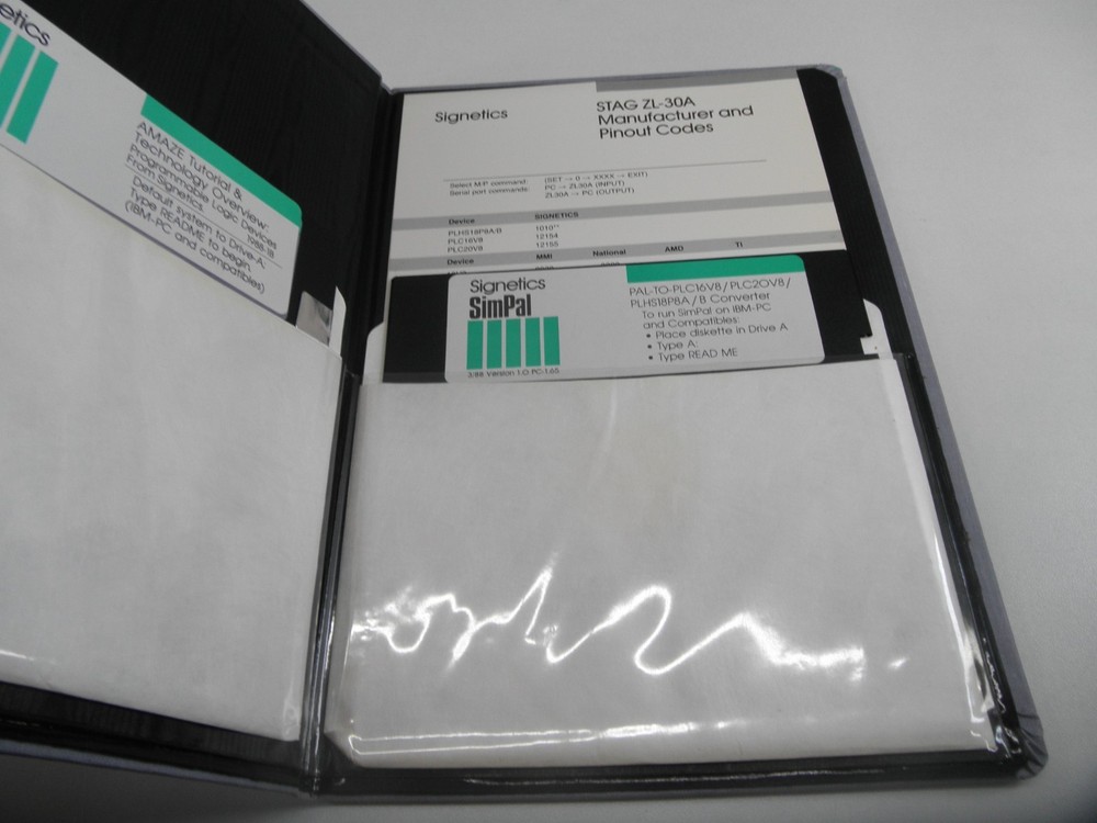 Signetics AMAZE PC/MS-DOS Software for Programmable Logic Devices Release 1.6