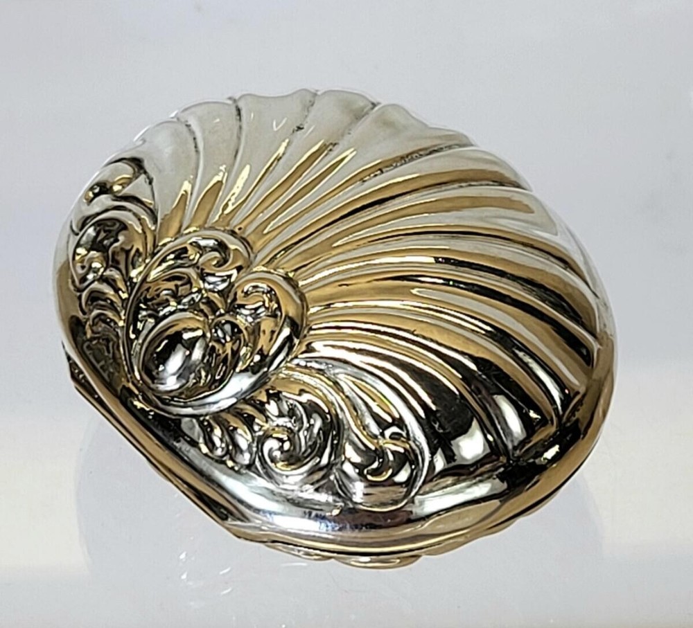 Ca. 1780 Continental Rococo Silver Repousse Shell Form Box period leather lining
