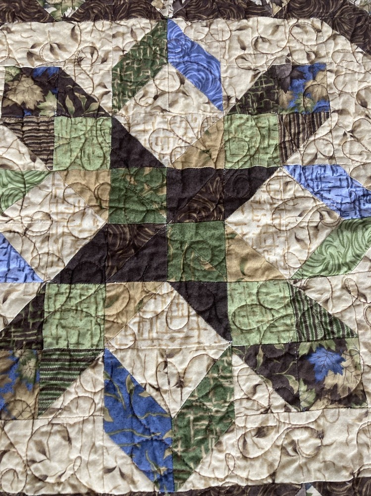 Summer Thyme quilt pattern by This & That for Checkers 23”x23”