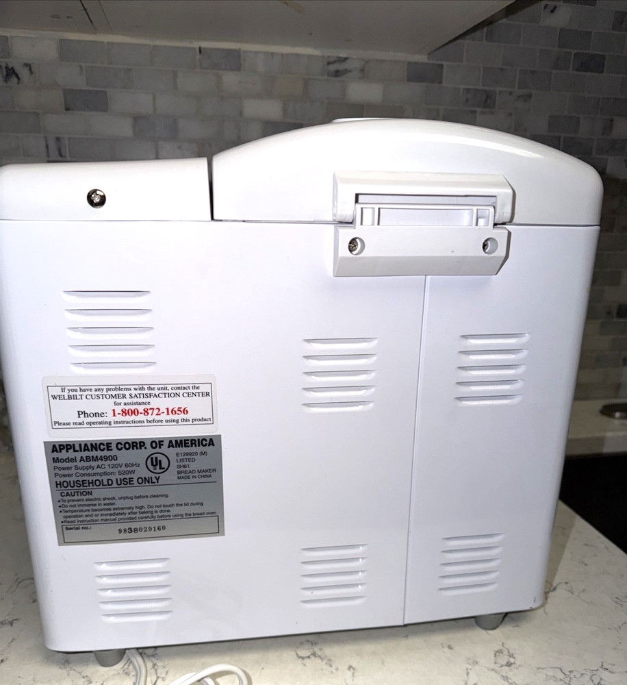 Welbilt The Bread Machine White Breadmaker ABM4900 120V