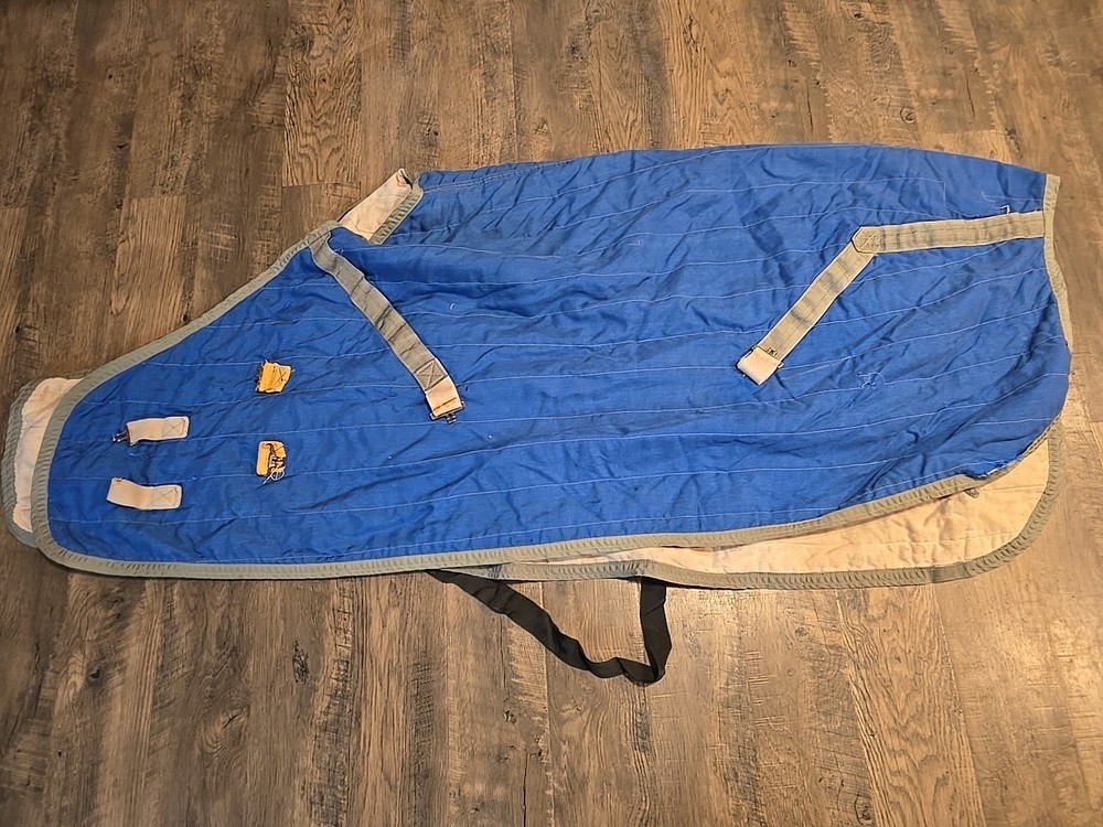 Horse Stable Sheet *Has DAMAGE* 70