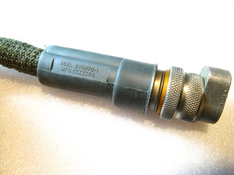 RARE 60's SIERRA MS-22001 "REDAR" OXYGEN MASK w/ REGULATOR / US NAVY / LARGE