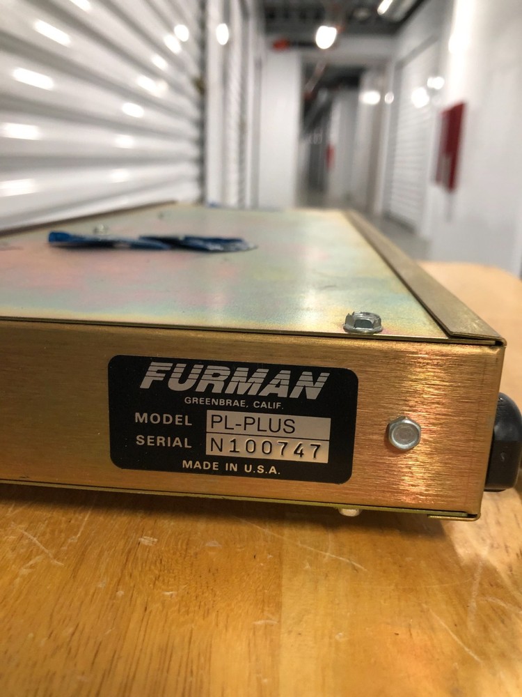 Furman PL-PLUS Power Conditioner & Light Module – Rackmount - #E