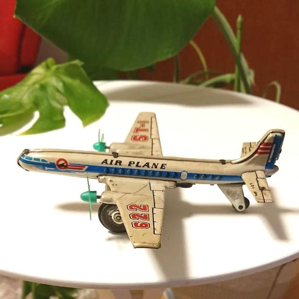[Retro] 4 tin toys