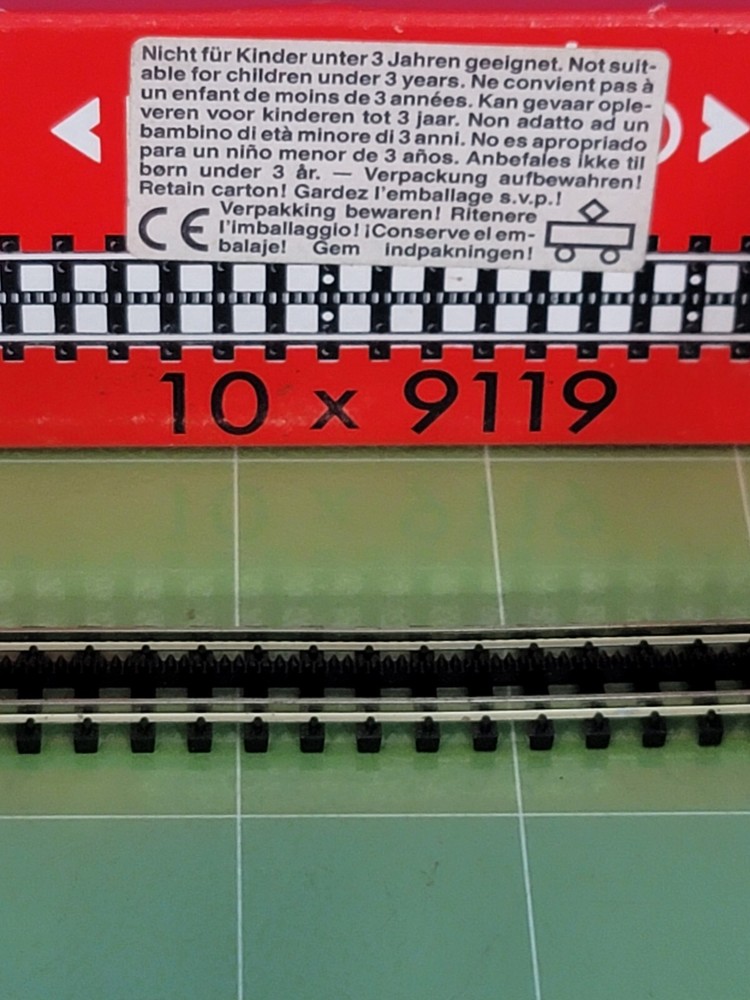 CB14: Fleischmann 9119 N Scale Flexible Track 9" – Single Piece, No Box