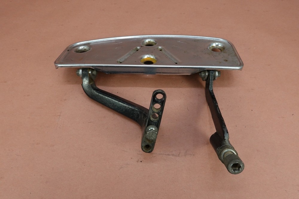 02-03 Harley Davidson FLHTC Electra Glide Classic LEFT FRONT FOOT REST PEG STEP
