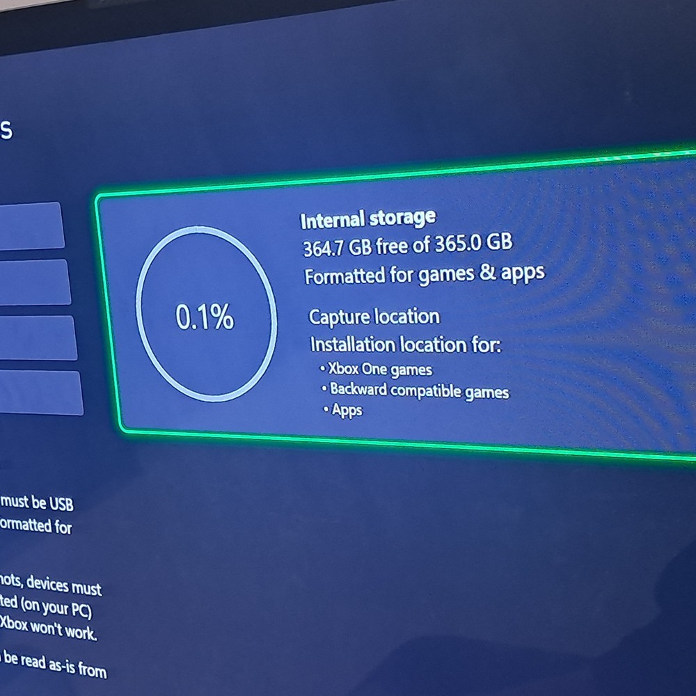 Xbox One S White 1 Console Disc Version & Controller HDR 4K Enhanced Microsoft