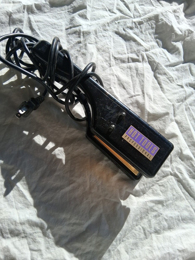 Hot Tools Professional Flat Iron