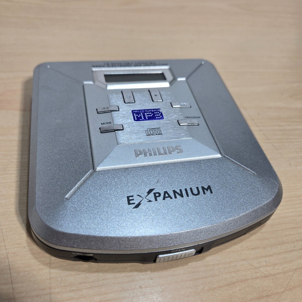 Philips EXP103 eXpanium Portable MP3-CD Player with 45-Second Anti-Skip
