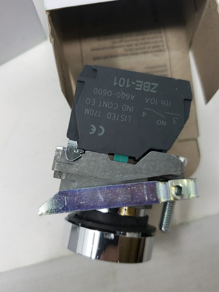 2ct GREEN XB4-BA31 22mm Push Button
