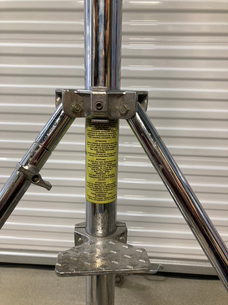 Manfrotto 087NW Steel WIND-UP PHOTOGRAPHY STAND Heavy Duty w/Wheels & Brake