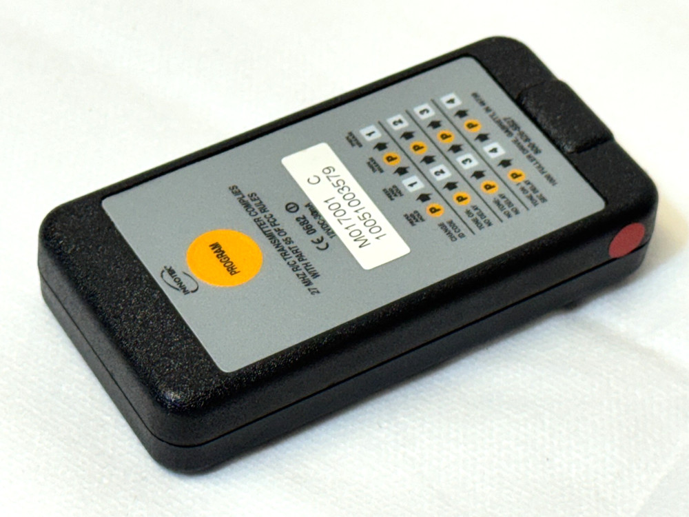 OEM Innotek M017001 REPLACEMENT Dog Remote Control Transmitter ONLY