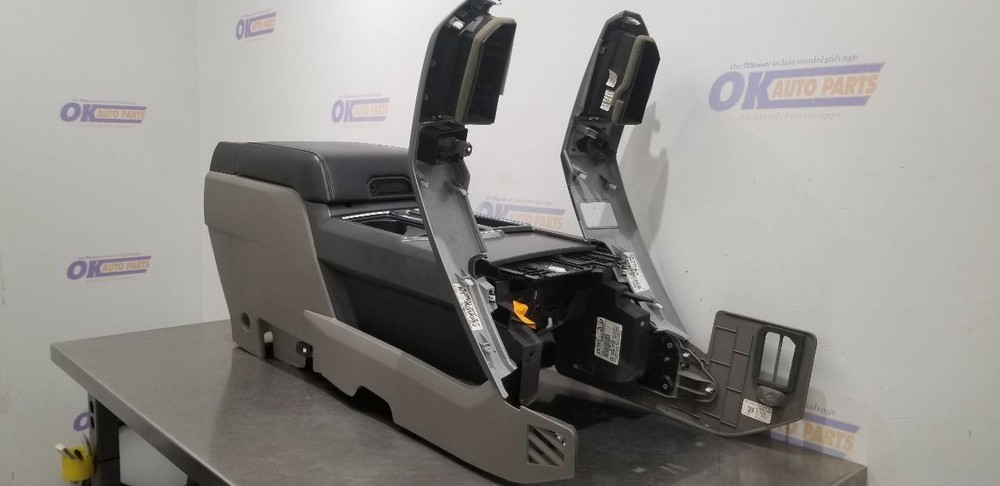 19 FORD F150 COLUMN SHIFT FRONT CENTER FLOOR CONSOLE ASSEMBLY GRAY