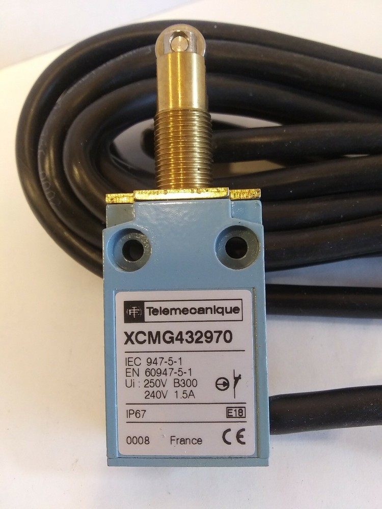 Telemecanique XCM G432970 Limit Switch