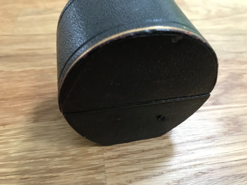 nice old high quality leatherette serviette napkin ring holder case empty