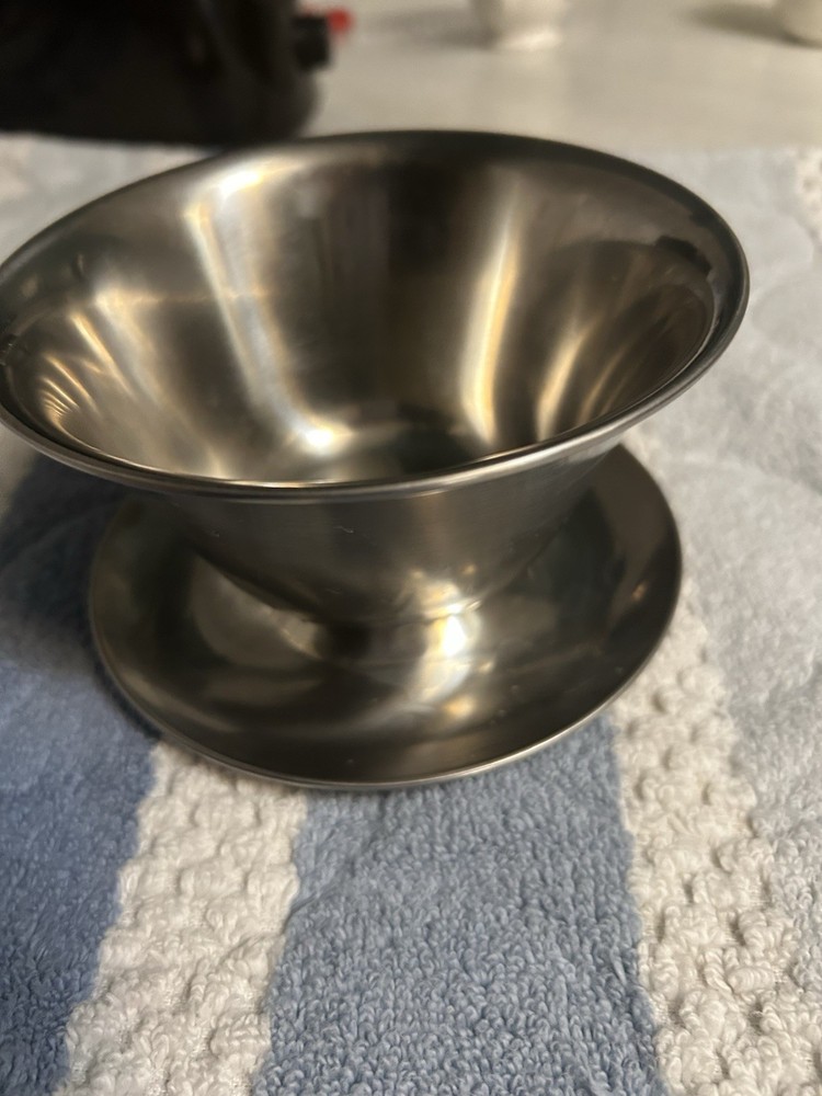 Vintage Oneida Stainless Bowl With Attached Drip Plate