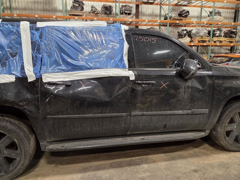Fuse Box Engine Fits 15-20 ESCALADE 1539771