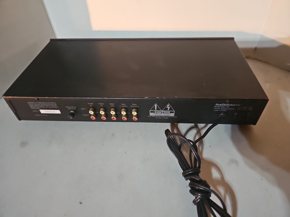 AudioSource EQ 100 Graphic Equalizer and Spectrum Analyzer - Black