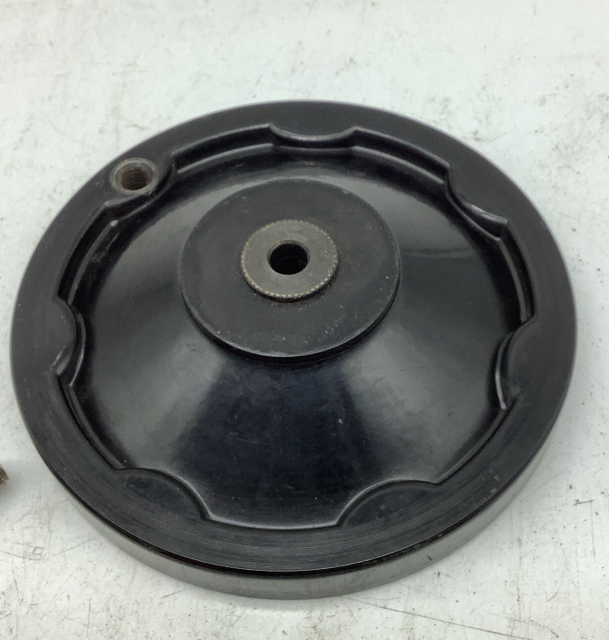 Hand Wheel Plastic, 124mm/4 7/8” Dia. , 8mm/5/16” Hole, 8mm Handle(1842-D1)