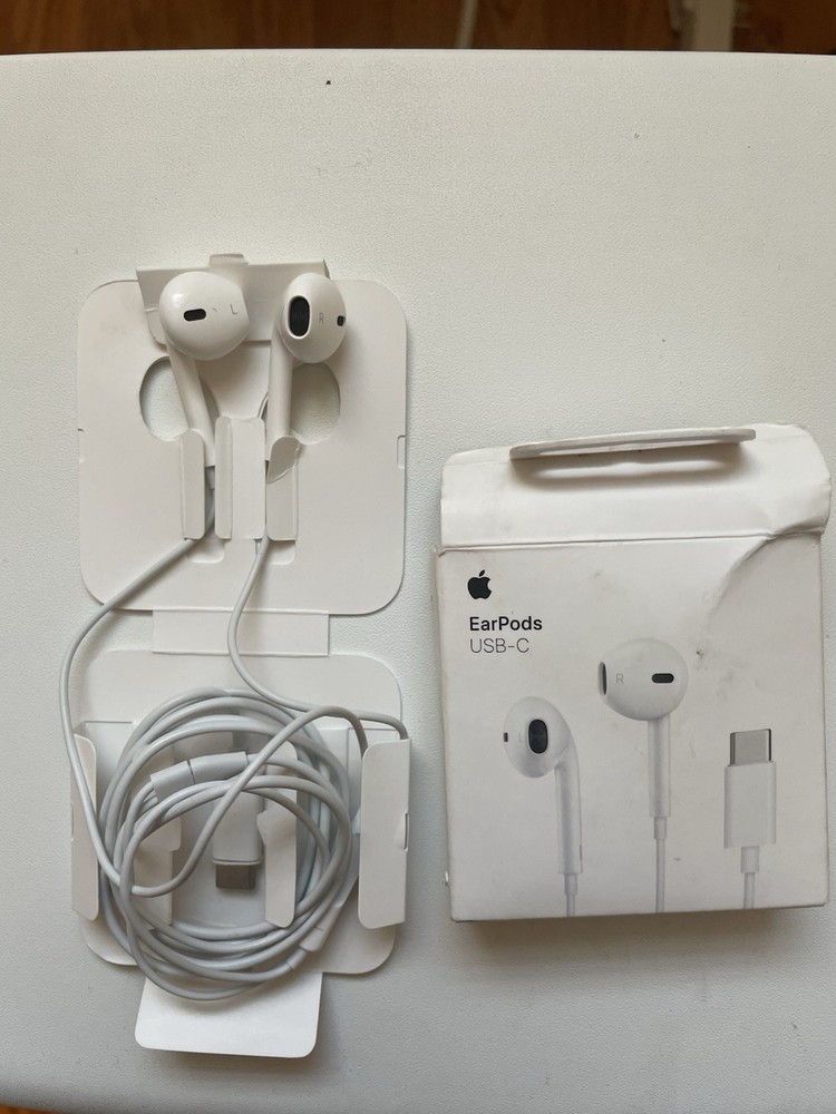 Genuine Apple EarPods (USB-C) Wired Headphones with Mic & Remote – Tested