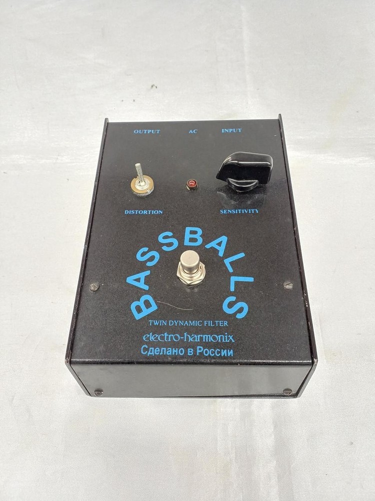 ELECTRO HARMONIX BASS BALLS Effect Pedal
