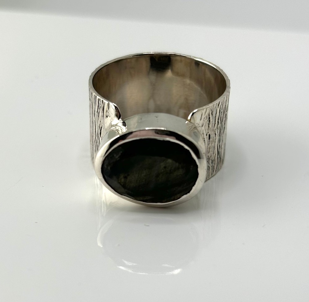 Sterling Silver Hammered Ring with Cut Labradorite