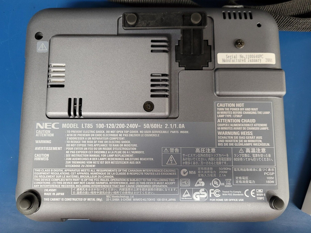 NEC MultiSync LT85 Portable Projector with Remote & Accessories Working!!!