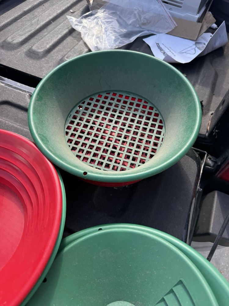 Gold Pans Bundle / Classifier Screens!