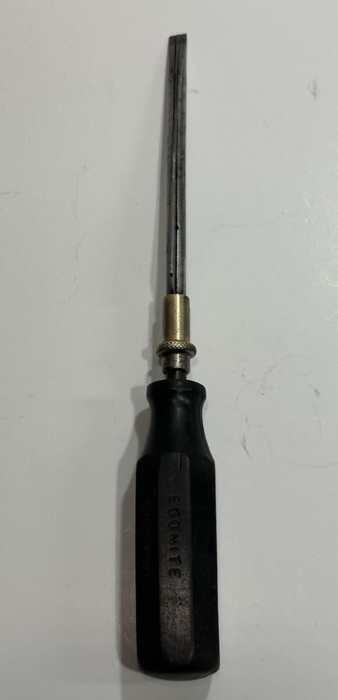 Antique Millen Mfg Screw Grip Flathead Screwdriver Split Ebonite Handle USA