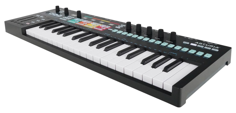 Arturia KEYSTEP PRO Black Polyphonic Sequencing Keyboard Controller+Headphones