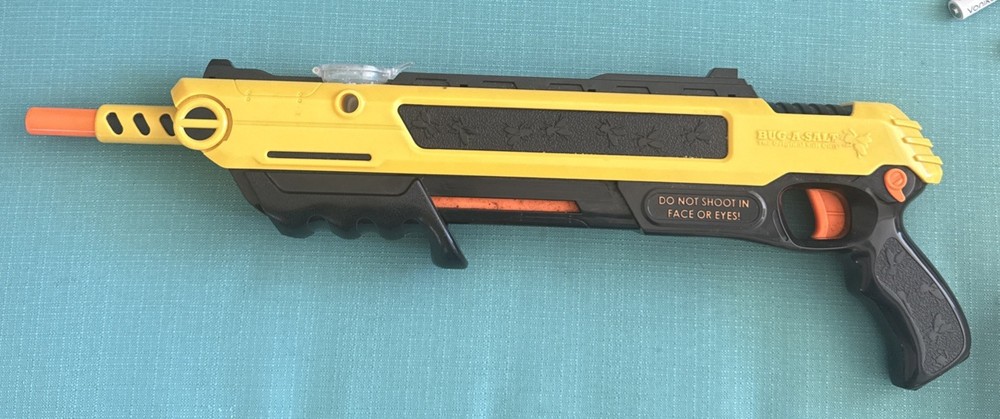 The Original Bug-A-Salt Gun  Works.
