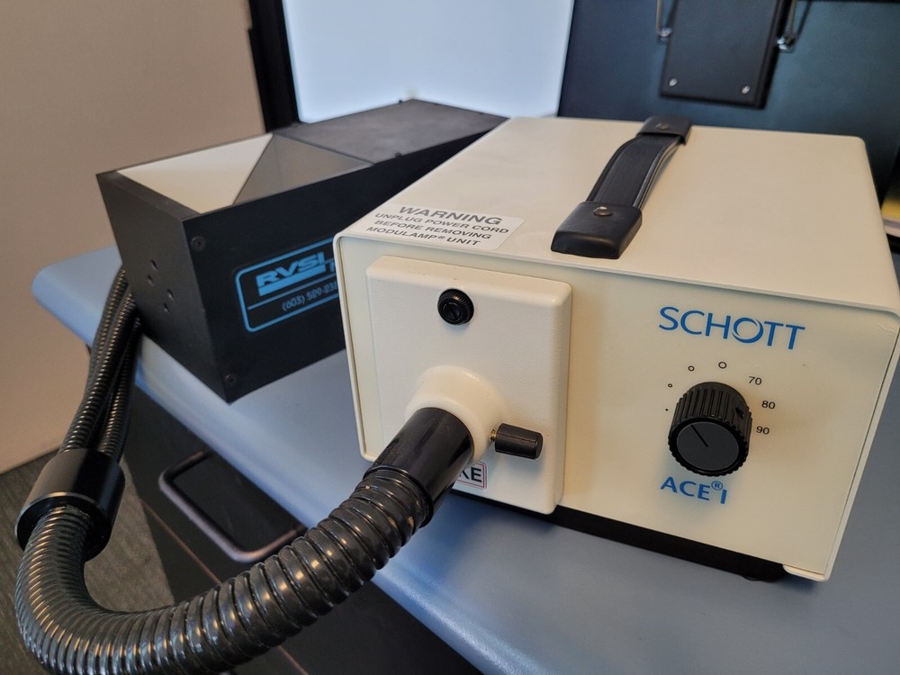 RVSI/NER 210100 & Schott ACE 1 Optic Light Source Bundle