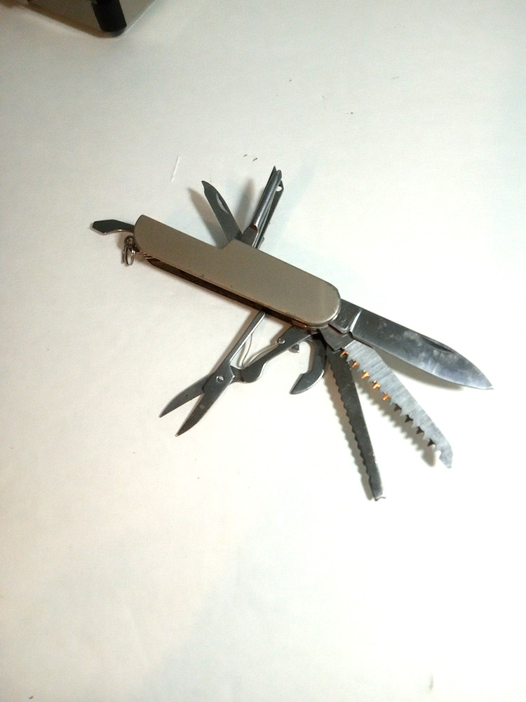 SHEFFIELD 2 PIECE MULTI FUNCTION TOOL BOX 318-382 POCKET KNIFE TOOL