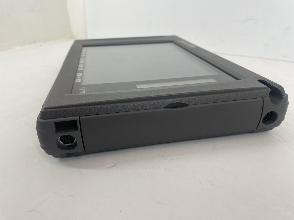 READ Fujitsu Stylistic 1000 FMW2430M Tablet PC UNTESTED