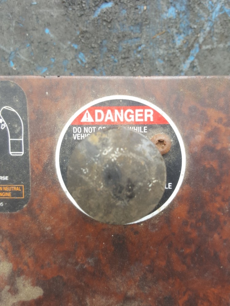 FREIGHTLINER DASHBOARD PANEL CLUSTER A06-40924-000 / U39848