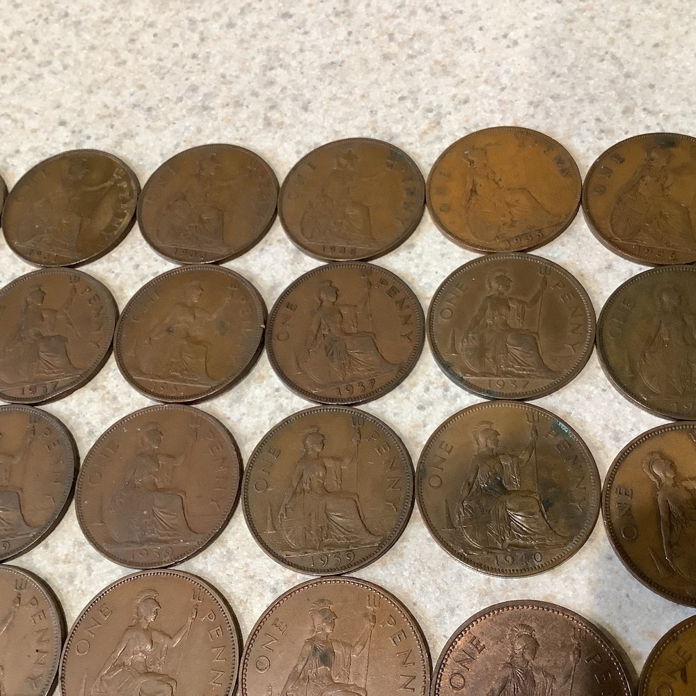 Great Britain 32 Large One penny Mixed Dates