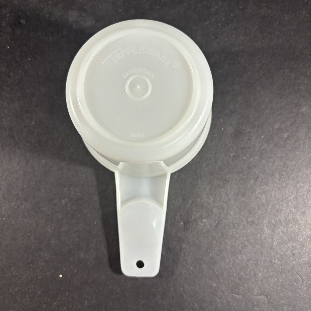 Tupperware #763 Sheer White Measuring 2/3 Cup Replacement Vintage