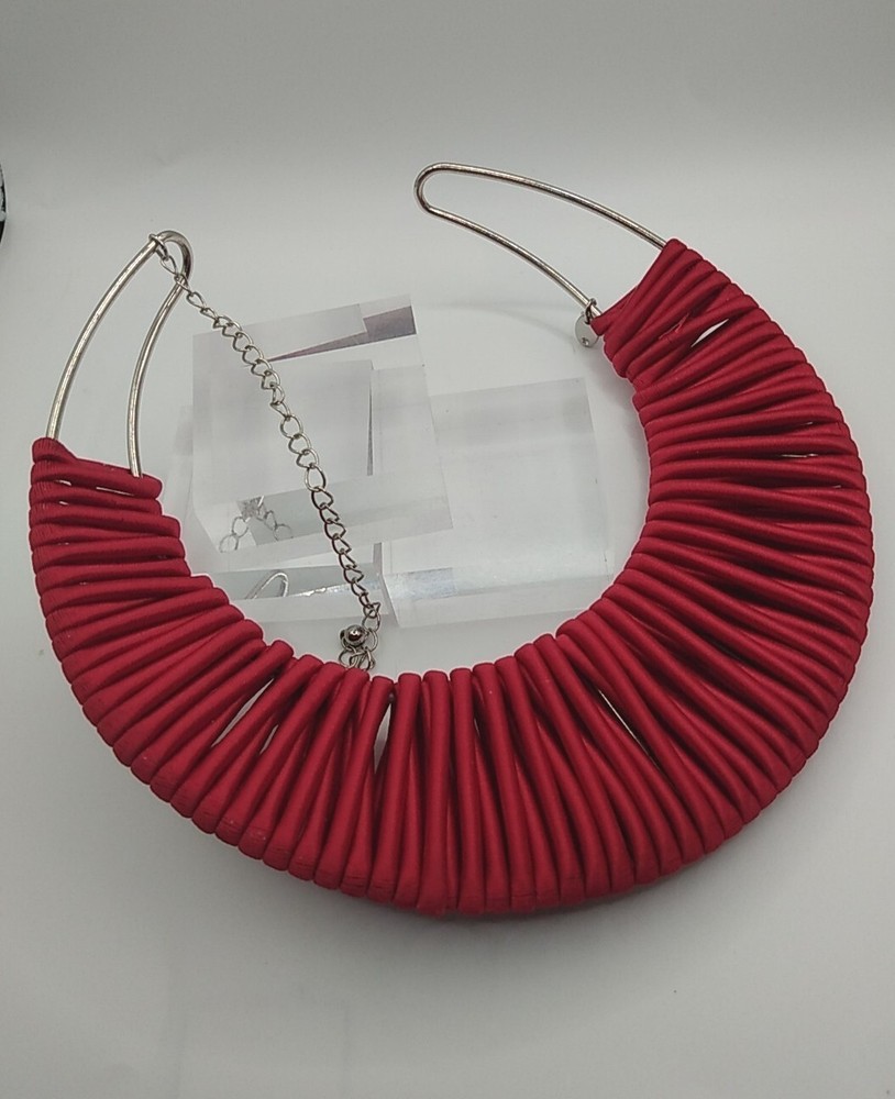 Unique Red Choker And Bracelet Set