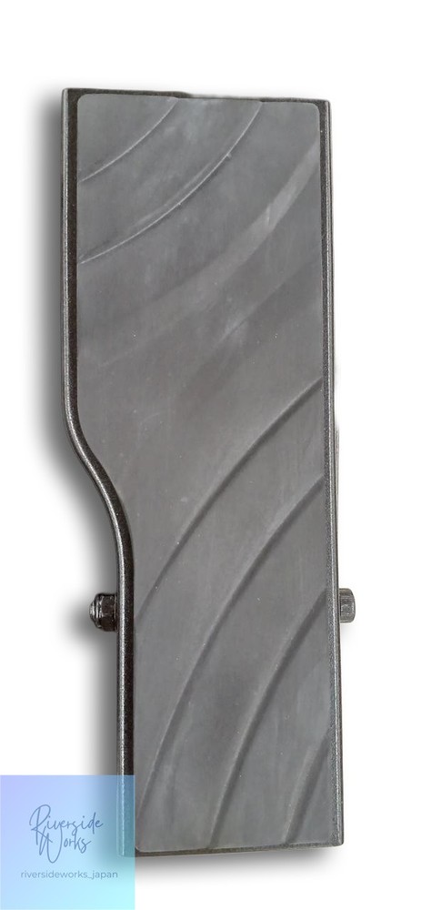 BOSS GT-100 Multi-Effects Processor for Guitarists