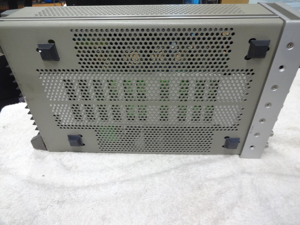 Vintage HP 8111A Function generator signal generator digital LED display